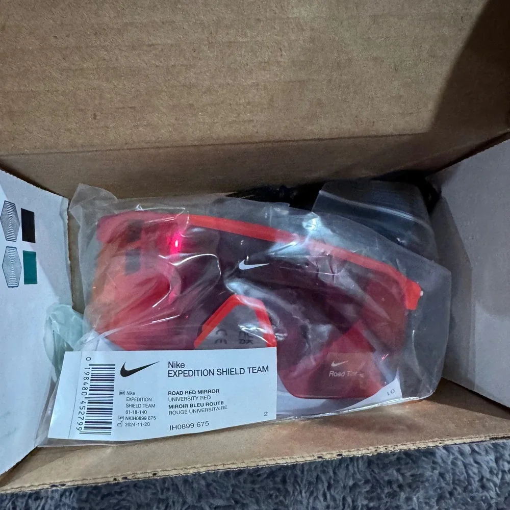 Nike Expedition Shield Team Sunglasses University Red Road Red Mirror IH0899 675